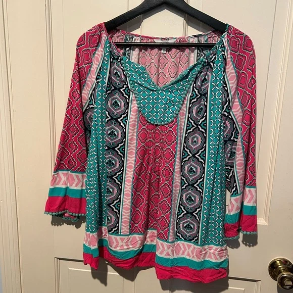 Crown & Ivy Aztec Multi patern Tassel Blouse PL - Picture 2 of 6